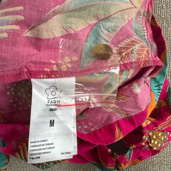 FARM Rio Macaw Belted Puff Sleeve Tropical Print Romper M - Picture 6 of 7